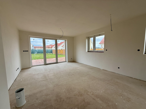 Prodej novostavby RD 5+kk s garáží, Veltrusy okr. Mělník