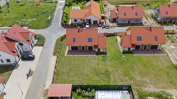 Prodej novostavby RD 5+kk s garáží, Veltrusy okr. Mělník