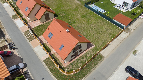 Prodej novostavby RD 5+kk s garáží, Veltrusy okr. Mělník